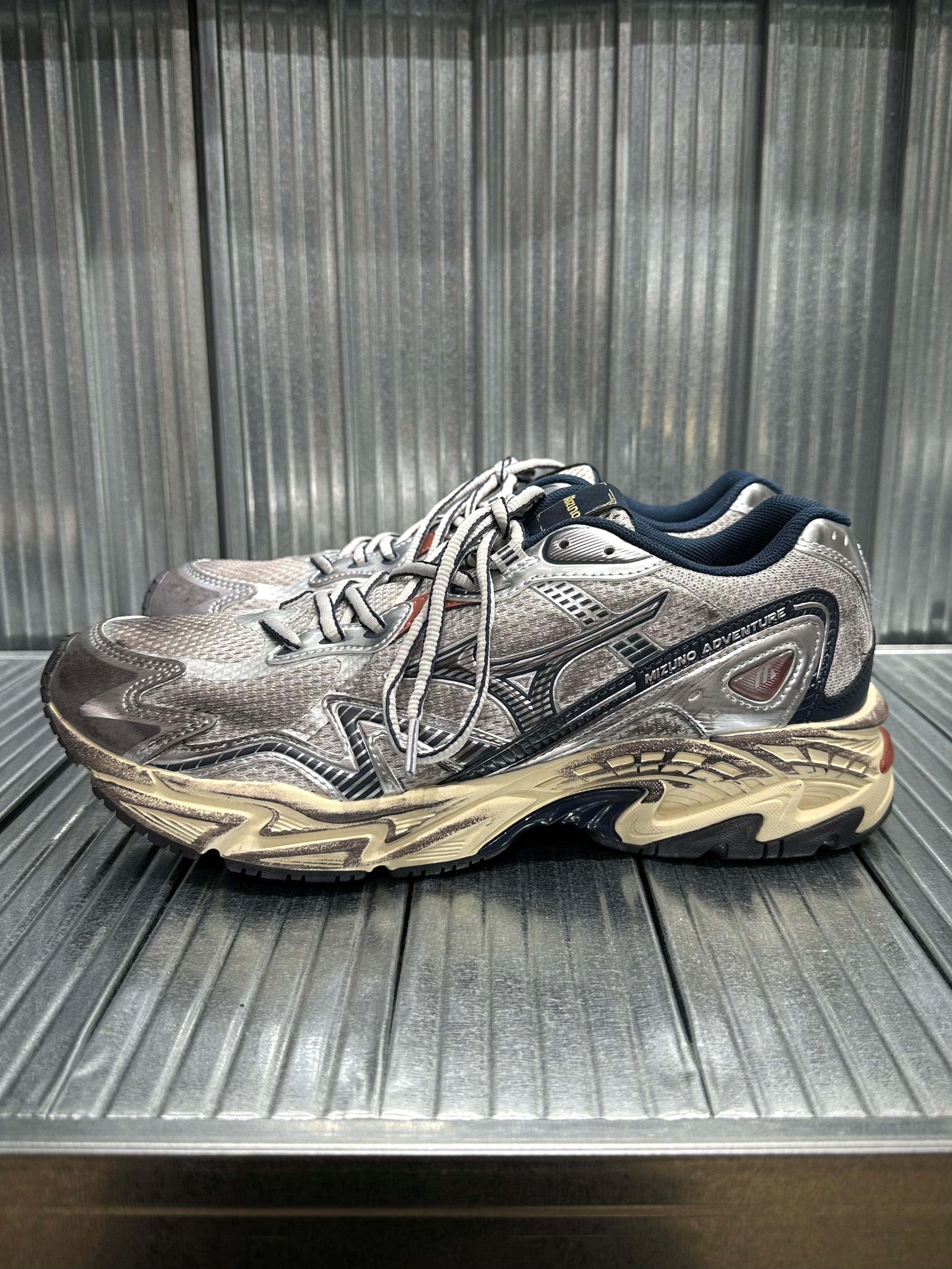 Mizuno Adventure Silver Navy WEAR43WAY