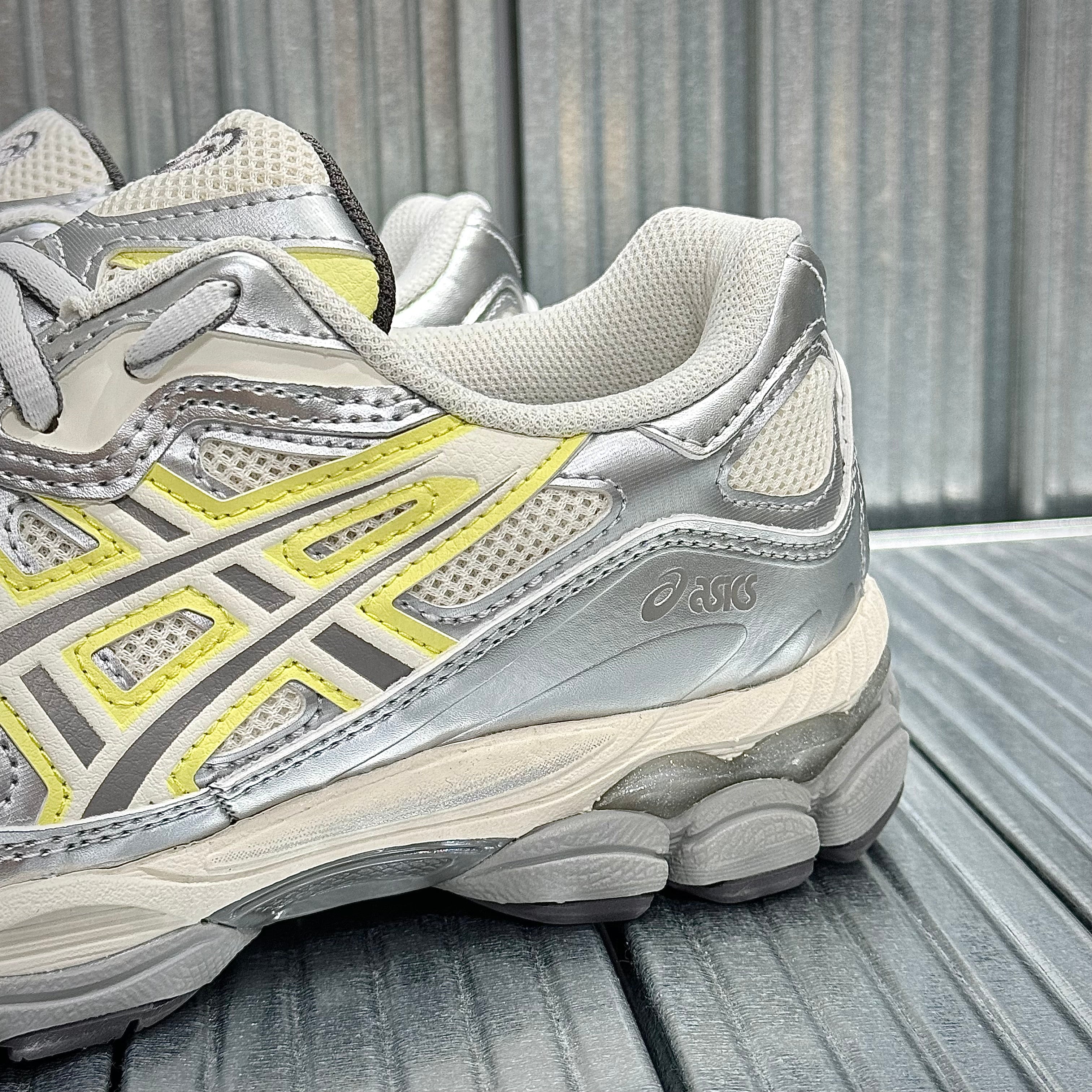 現貨/預訂 Emmi x Asics Gel-NYC White & Huddle Yellow