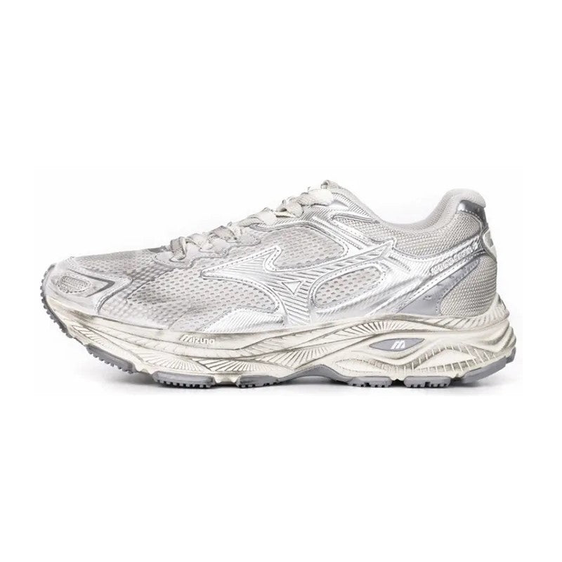 Mizuno Racer S Liquid Silver